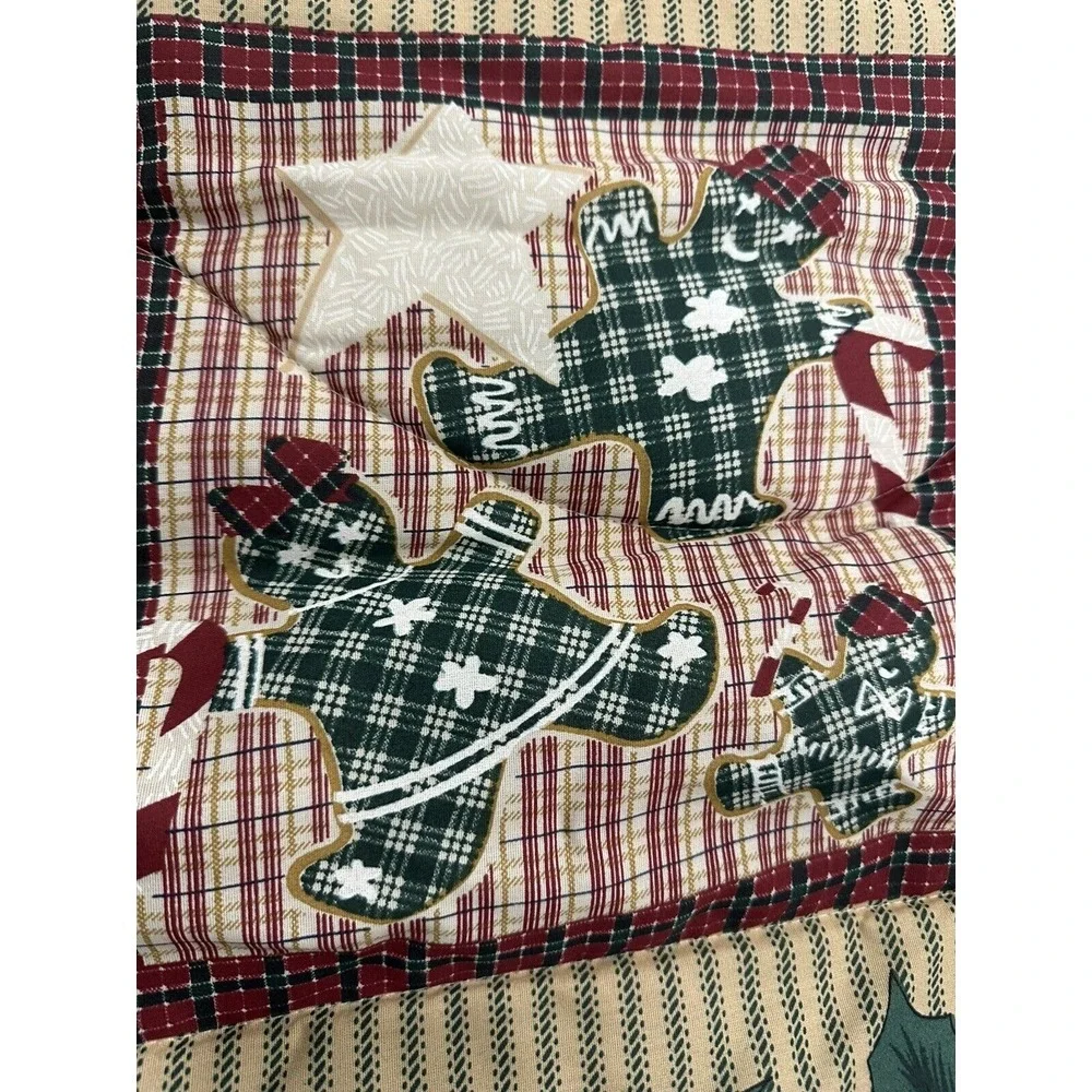 Vintage‎ Christmas Queen Bedspread Santa Claus, Christmas Trees, Snowman NEW